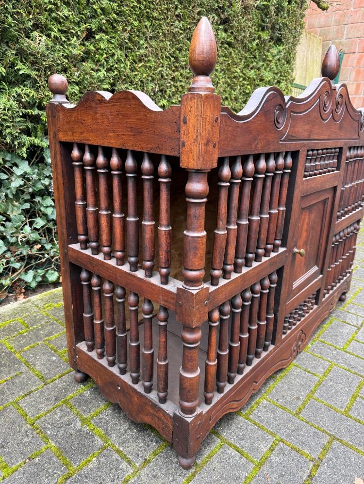 French Provincial Pannetière