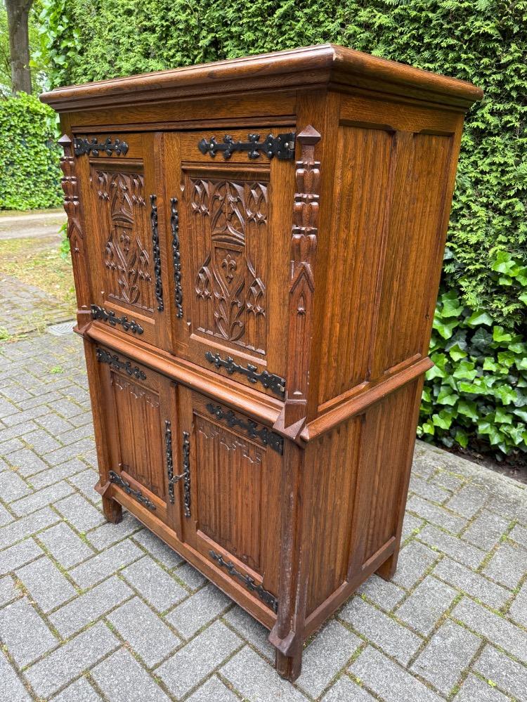 Gothic style Cabinet