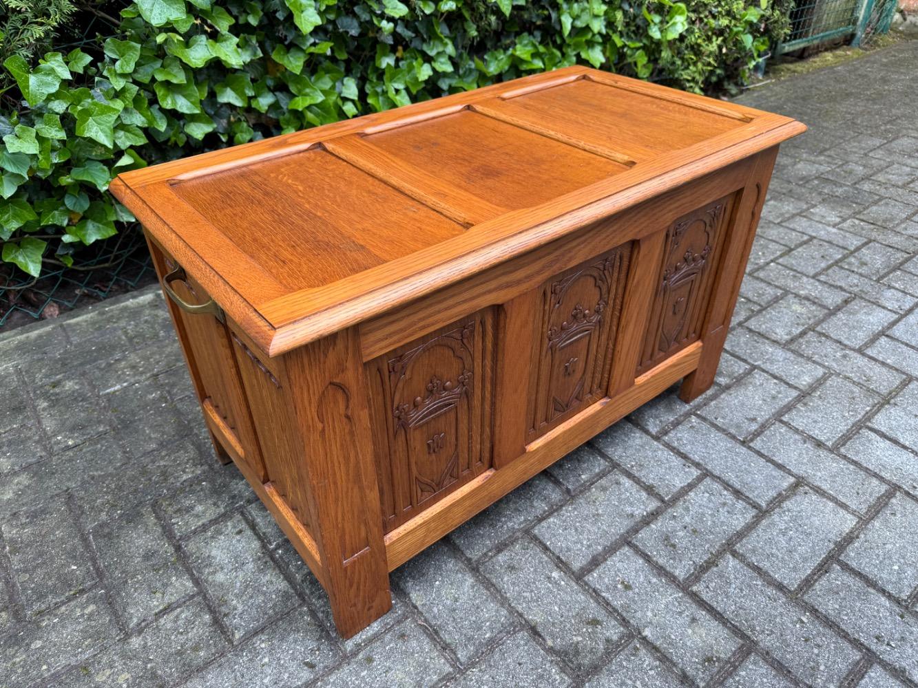 Gothic style Trunk