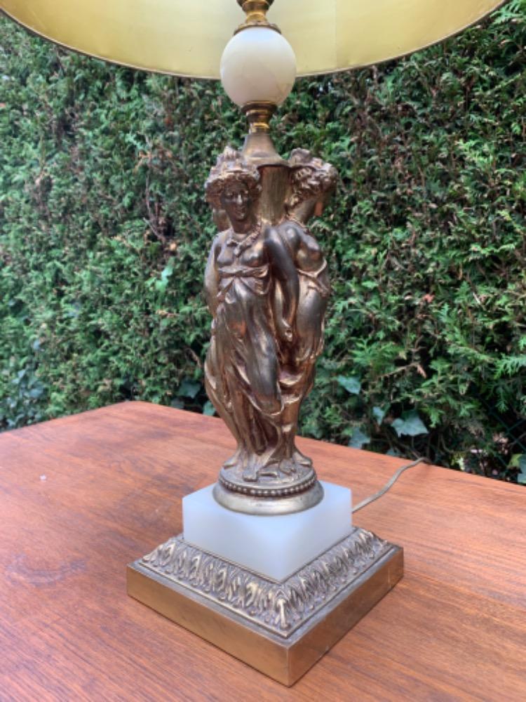 Antique hollywood regency lamps discount