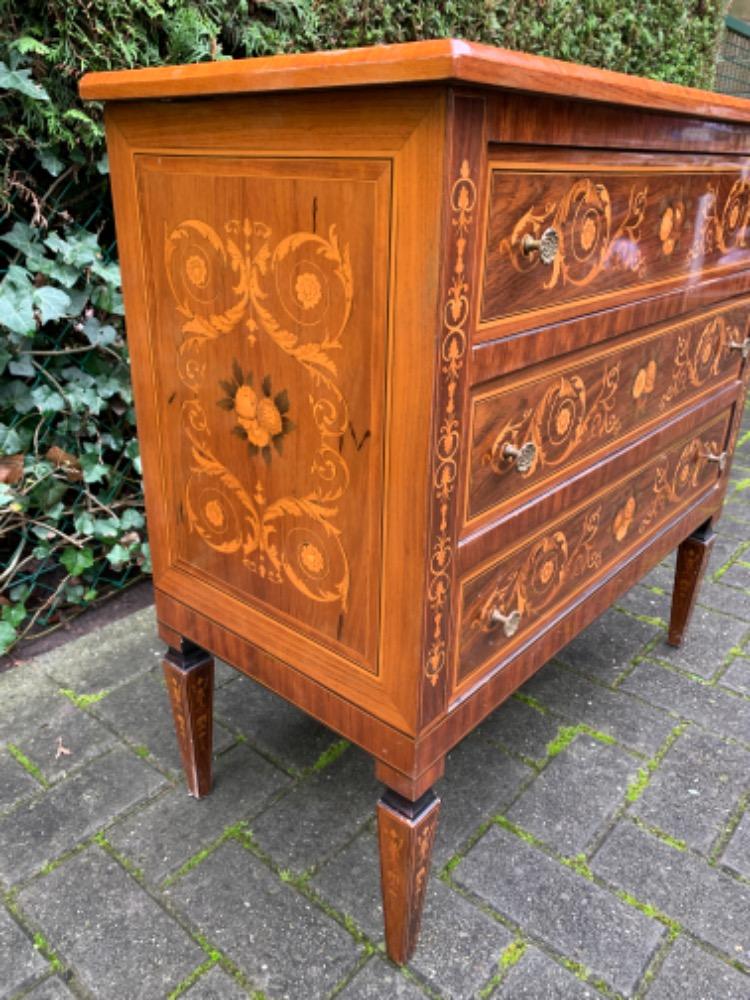 Inlaid Chest of drawers