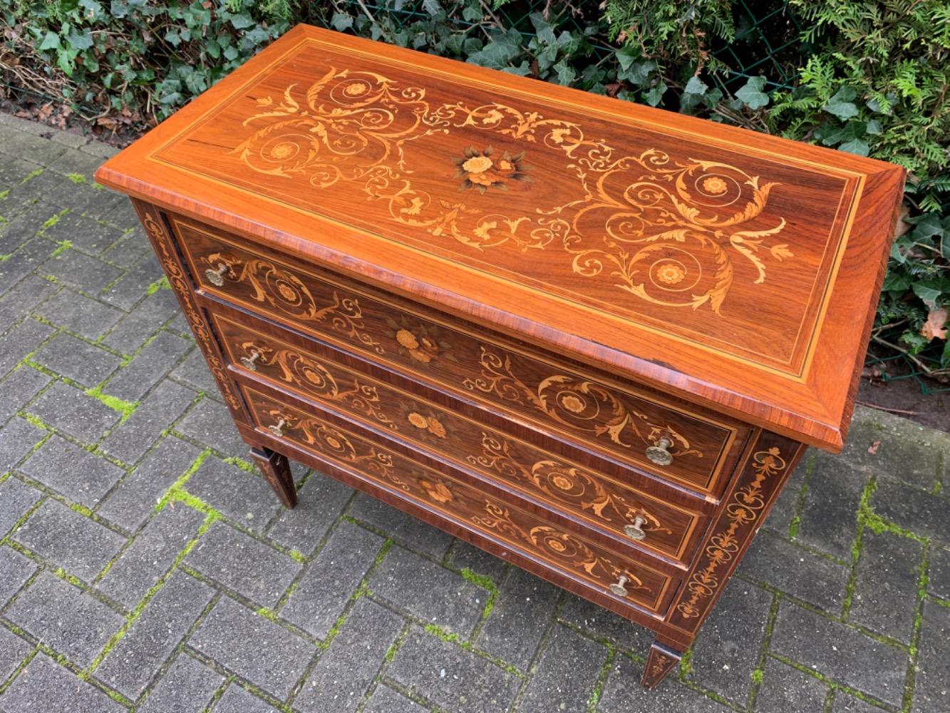 Inlaid Chest of drawers