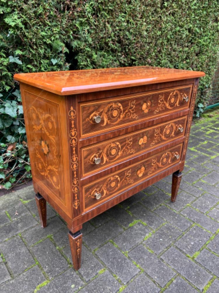 Inlaid Chest of drawers