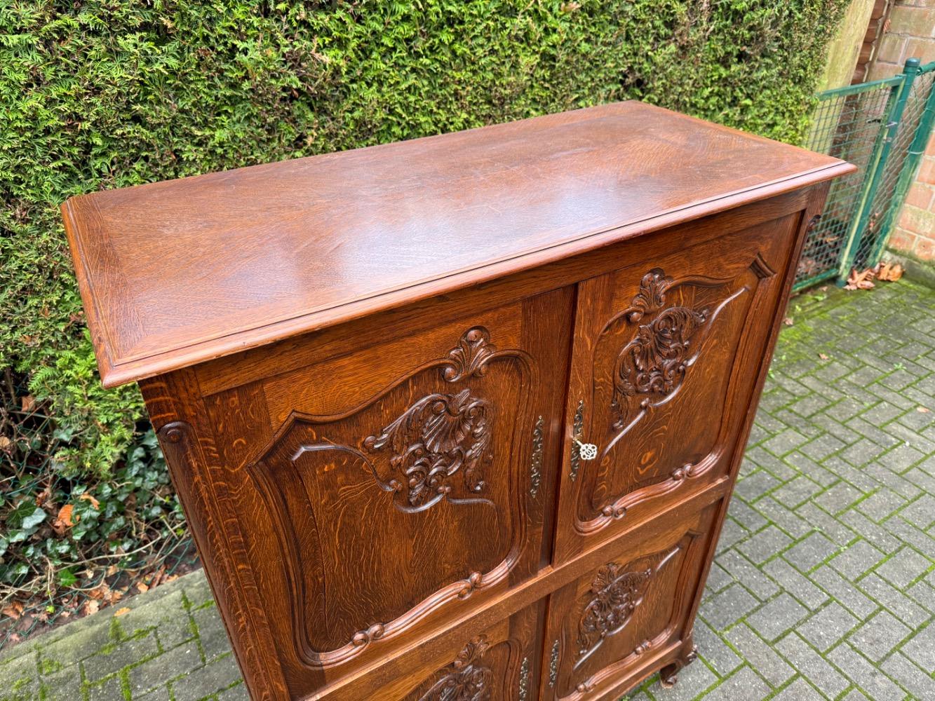 Louis XV style Cabinet