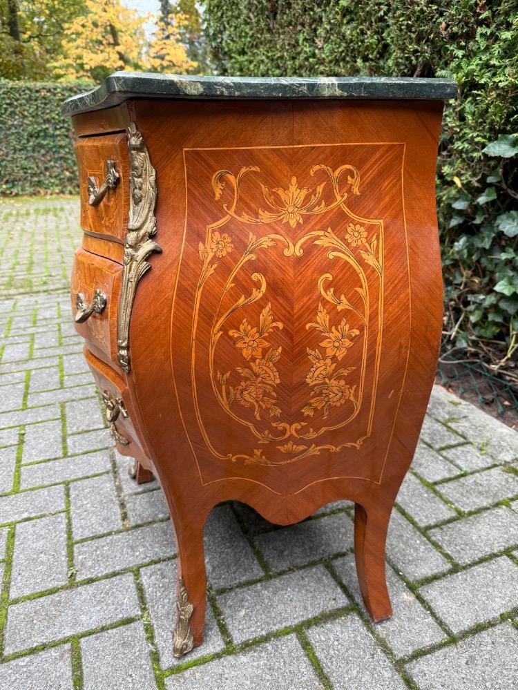 Louis XV style Chest of drawers