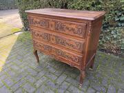Louis XV style Chest of drawers