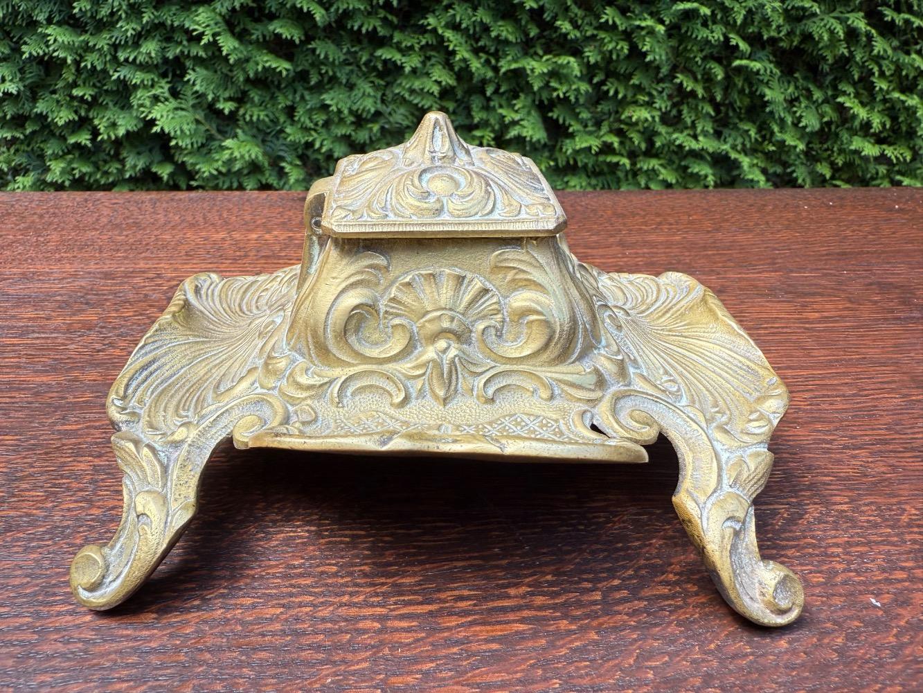 Louis XV style Inkt well