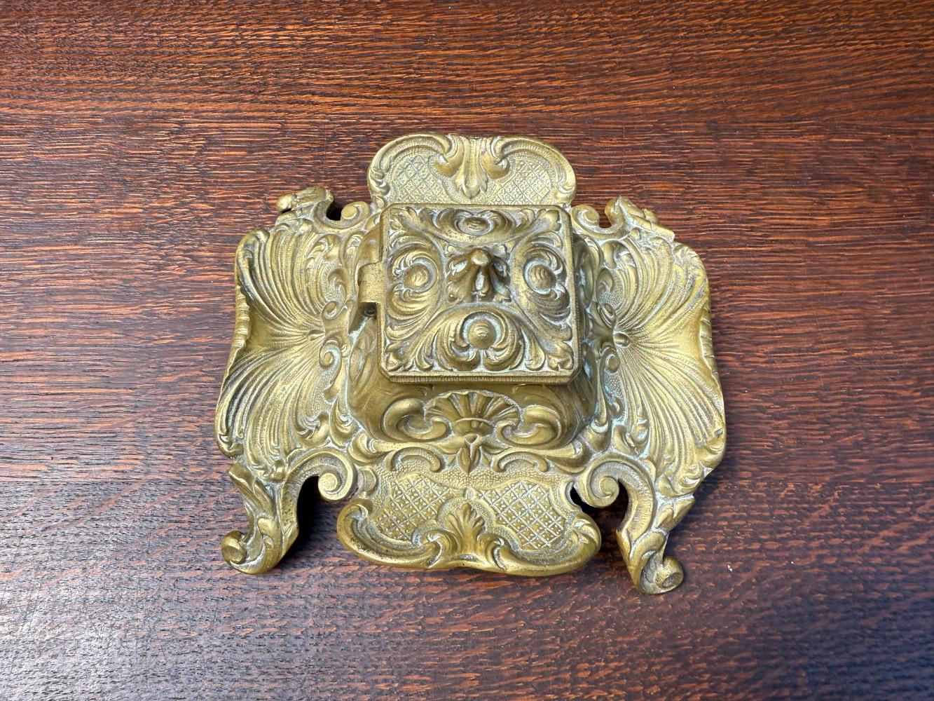 Louis XV style Inkt well