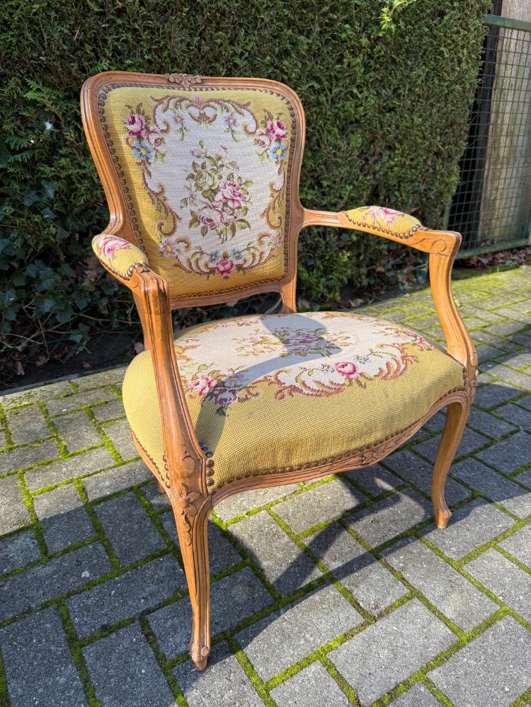 Louis XV style Pair of armchairs