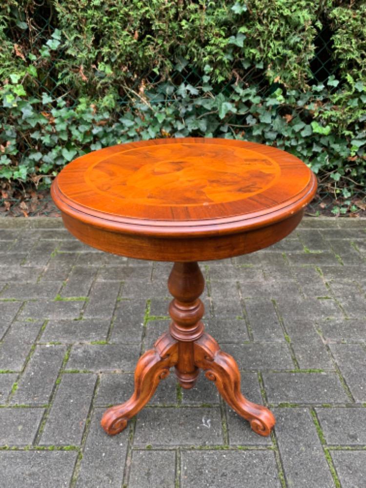 Louis XV style Pair of armchairs with side table