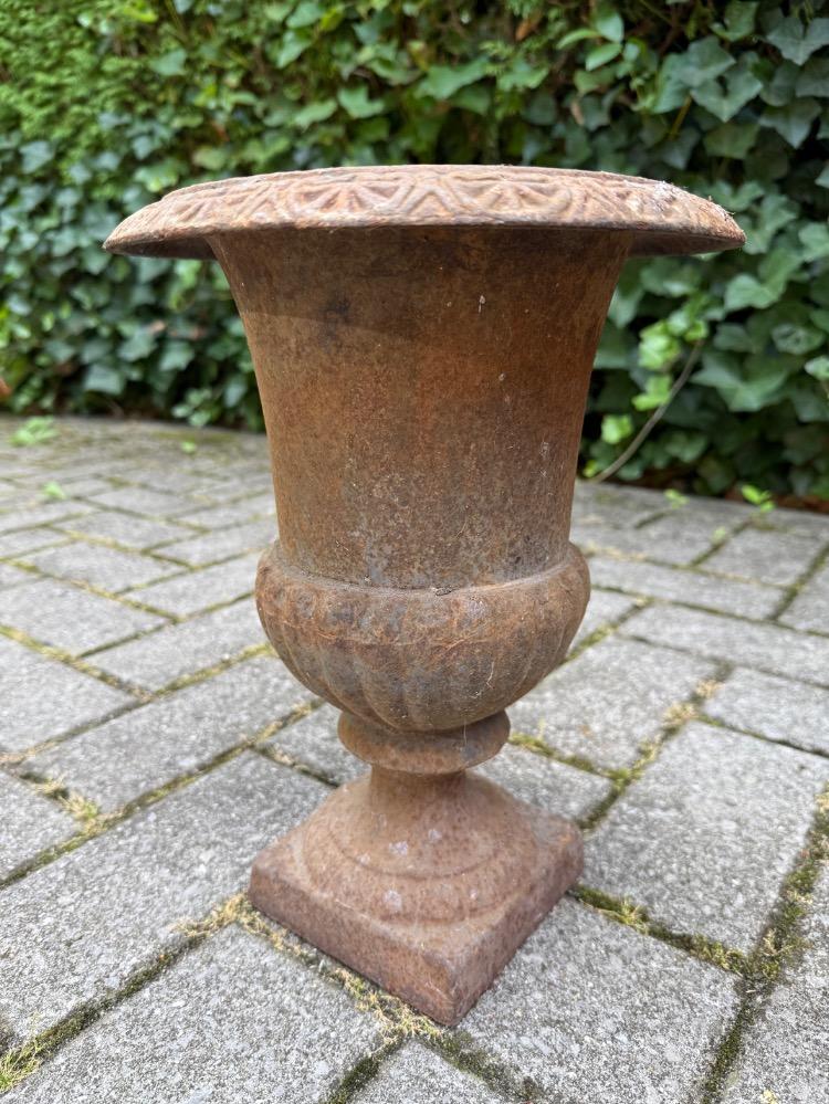 Louis XV style Pair of flower pots