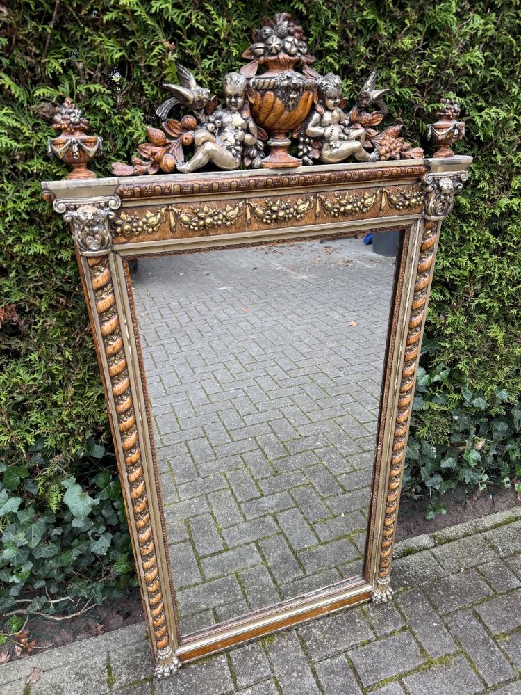 Mirror 