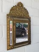 Mirror cabinet