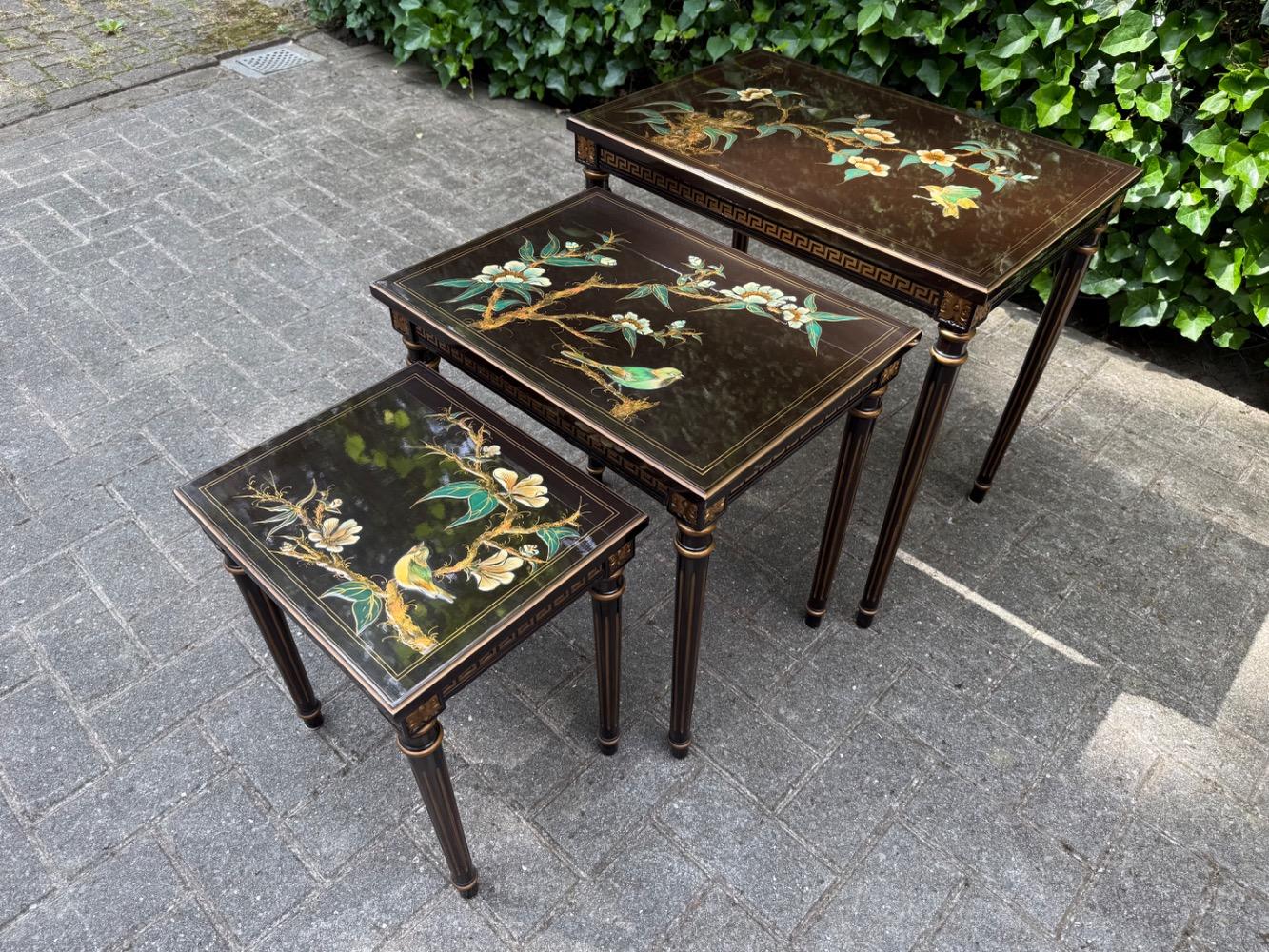 Nest of tables 