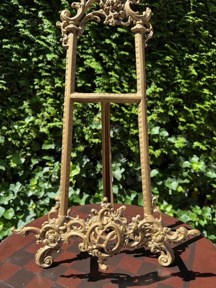 Photo stand