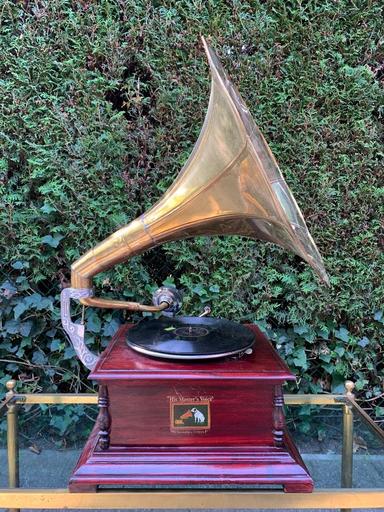 Record player