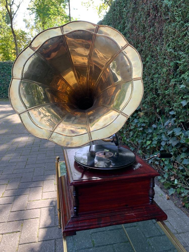 Record player