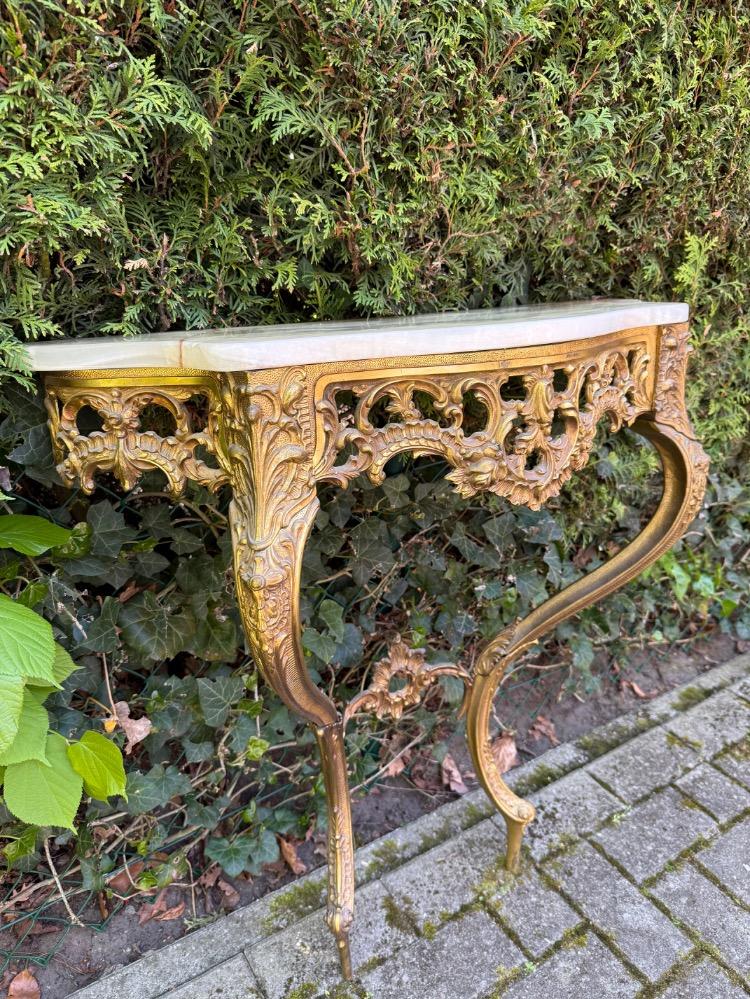 Rococo Console