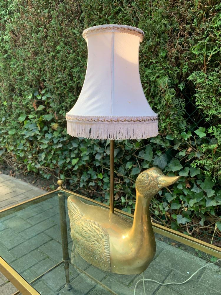 Table lamp