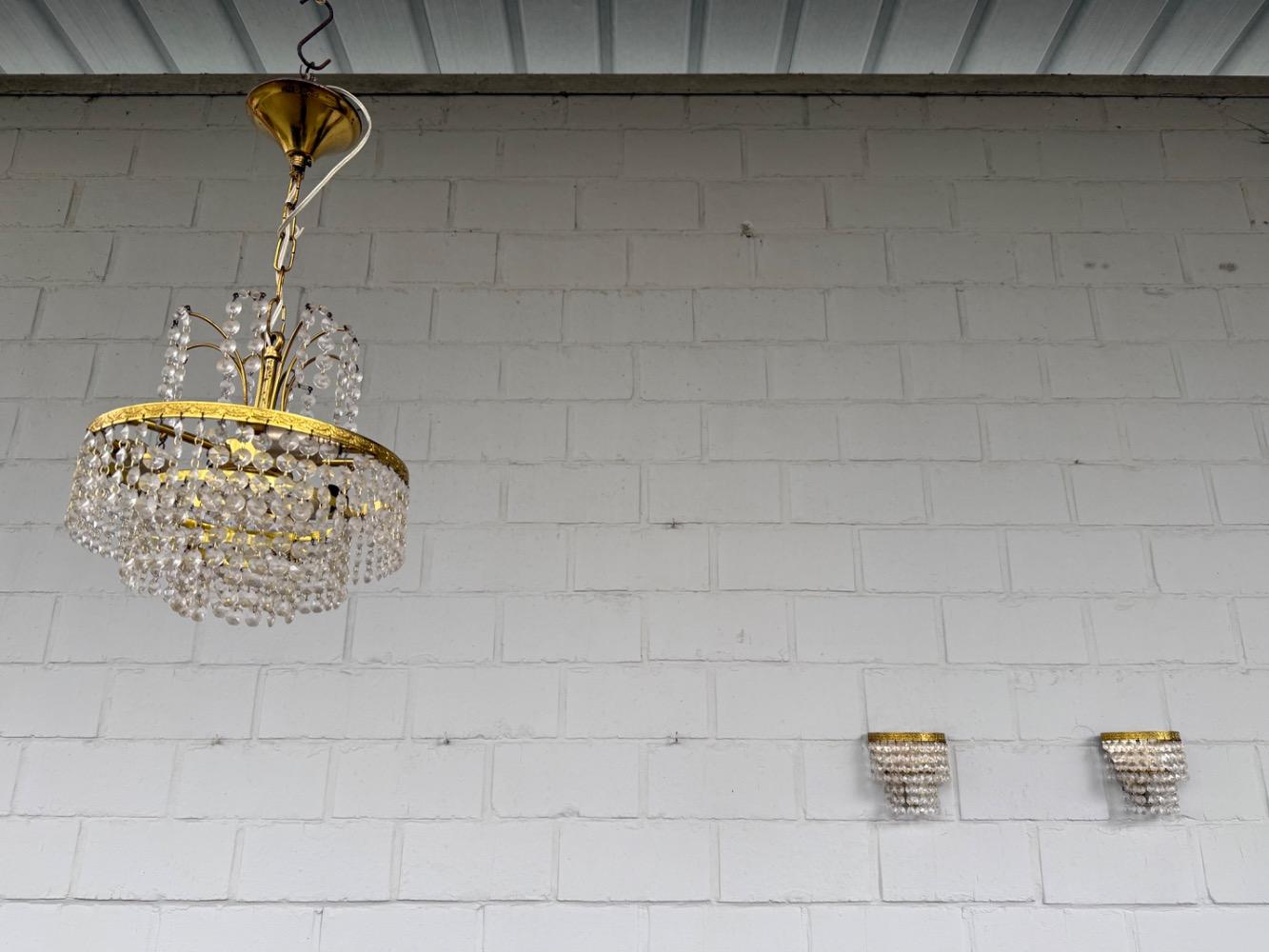 Vintage Chandelier and pair of wall lights