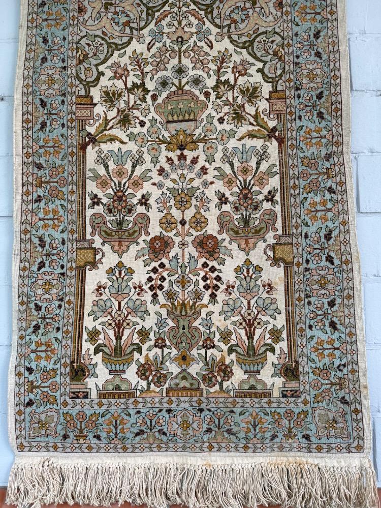 Wall carpet