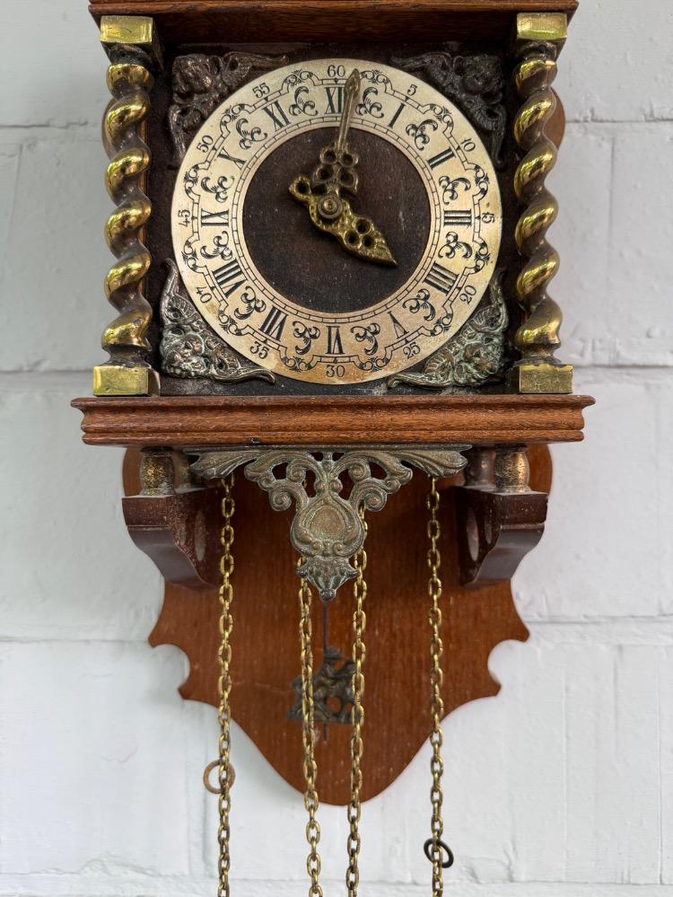 Wall clock